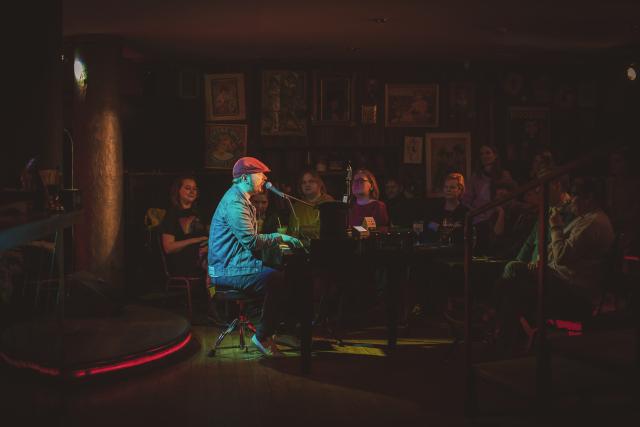 Piano Bar(ty) poster